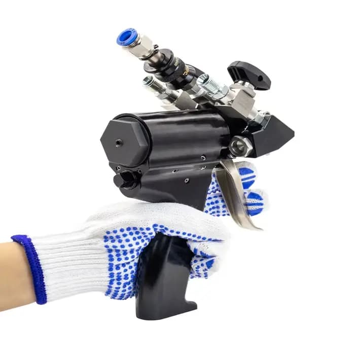 Pistolet de pulvérisation de mousse de polyuréthane, pistolet à mousse pneumatique à deux composants en matériau noir et blanc à haute pression, isolation de stockage au froid P2