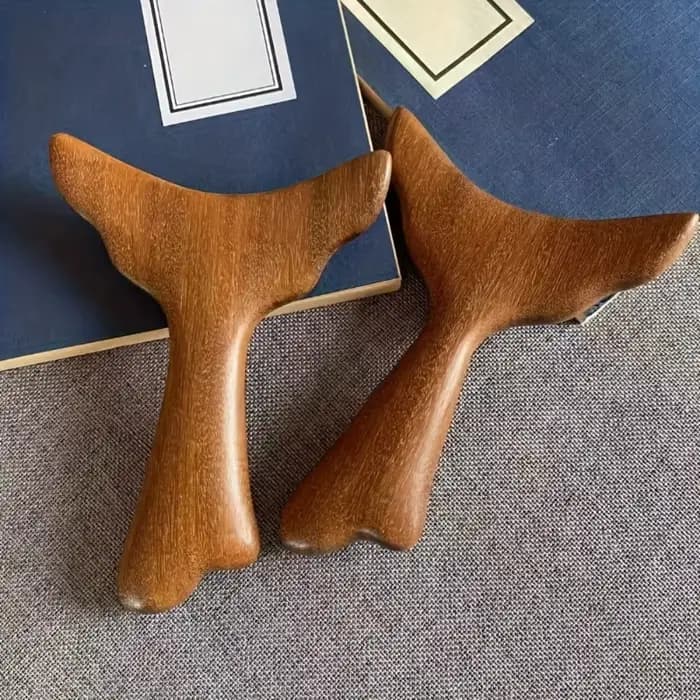 1 outil Gua Sha en bois de santal doré en forme de queue de poisson