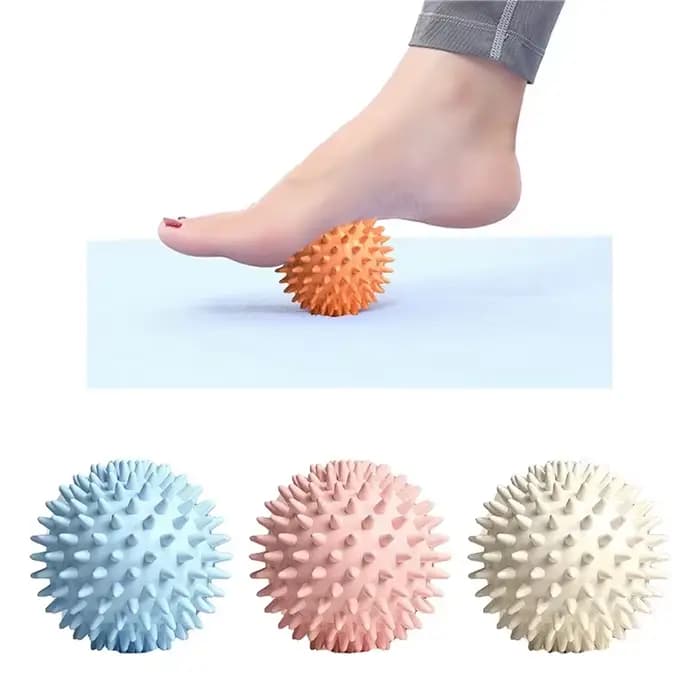 Balle de massage pour les pieds avec picots