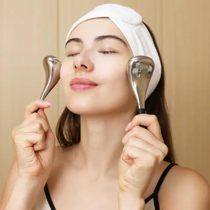 Boules de glace en acier inoxydable pour le soin du visage