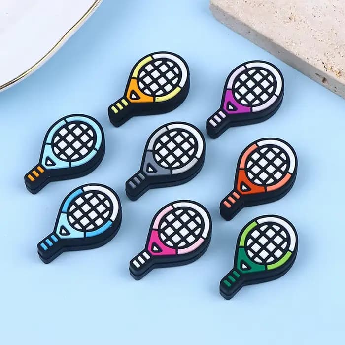 Nouvel amortisseur de chocs en silicone multicolore en forme de raquette de tennis, accessoires de sport durables pour le tennis, le squash et le badminton