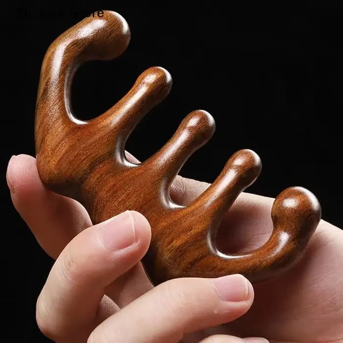 Peigne de massage en bois pour la tête