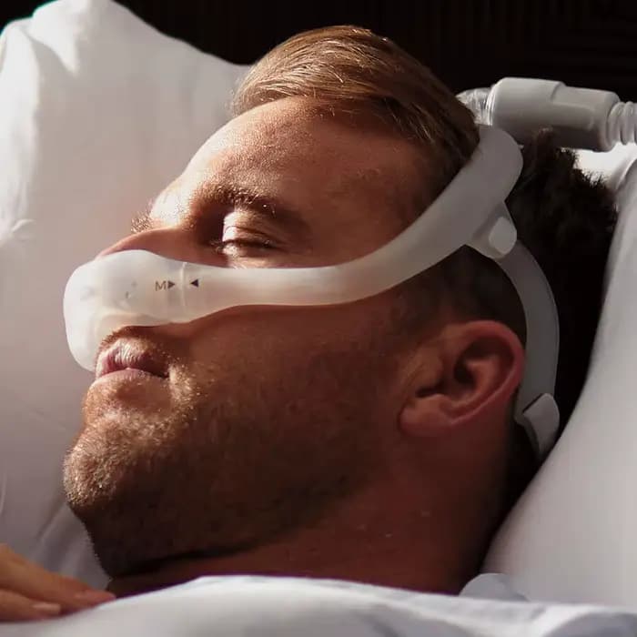 Coussinets nasaux DreamWear avec sangle de tête et quatre coussinets (S, SW, M, MW) pour le sommeil,
