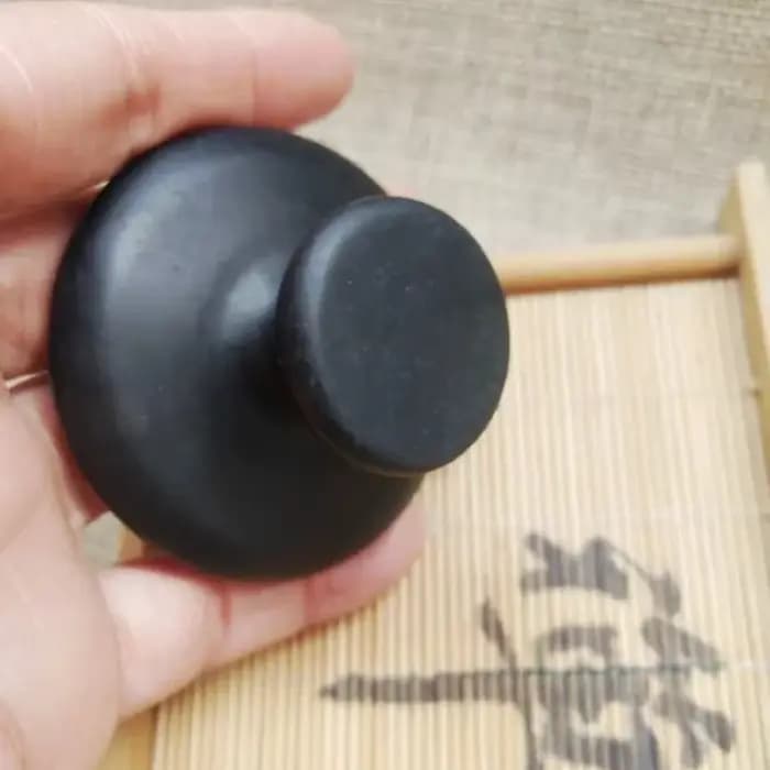 1 pierre brute noire huile de Massage en forme de champignon Spa