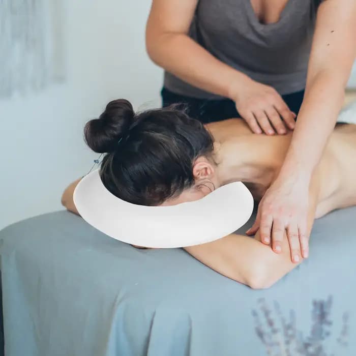 Oreiller Cervical compensé confortable pour le visage et le sommeil