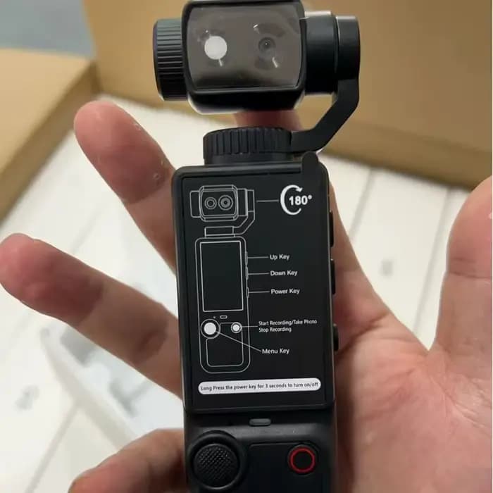 Caméra sportive portable Lenovo HD Wifi, mini caméra sportive pour moto et vlogging, idéale pour les voyages et la conduite à vélo.