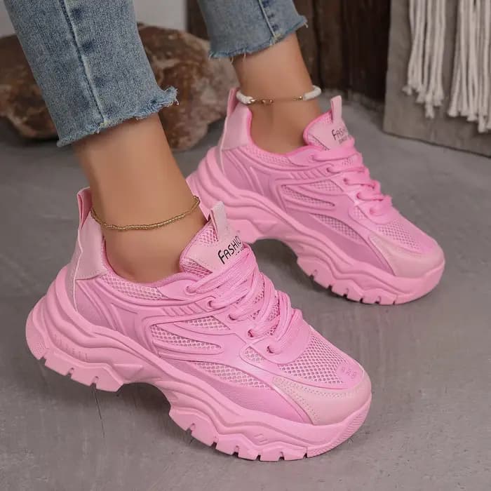 Baskets épaisses pour femmes, chaussures de sport à plateforme de Tennis en plein air, légères de styliste, nouvelle mode 2024