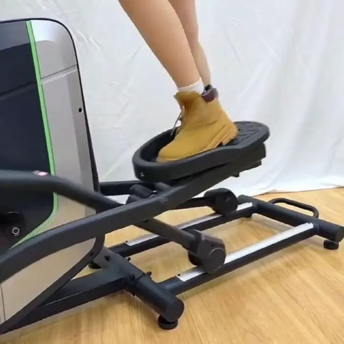 Pièce de roue à rouleaux elliptique pour femmes en plein air sous la machine elliptique de bureau